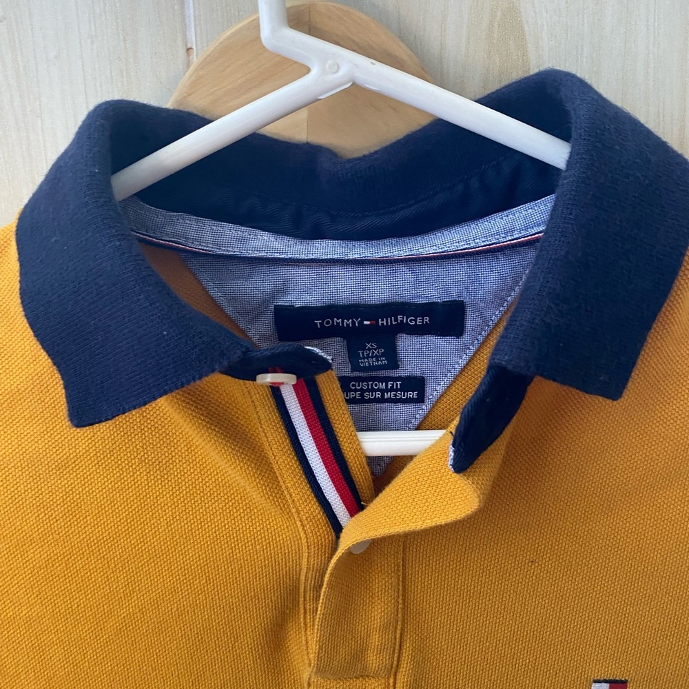 XS Yellow Tommy Hilfiger polo. - Picture 3 of 3